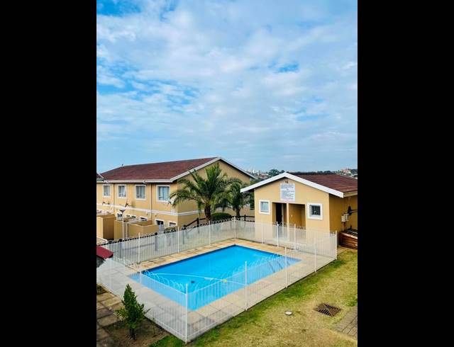 2 BEDROOM DUPLEX FOR SALE IN GREENWOOD PARK